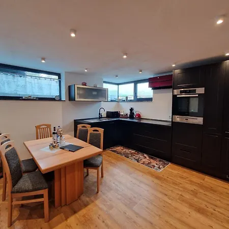 Apartment Ferienwohnung-claudia In Schwerin (Mecklenburg-Vorpommern)