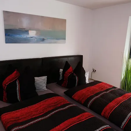 Ferienwohnung-claudia In Шверин